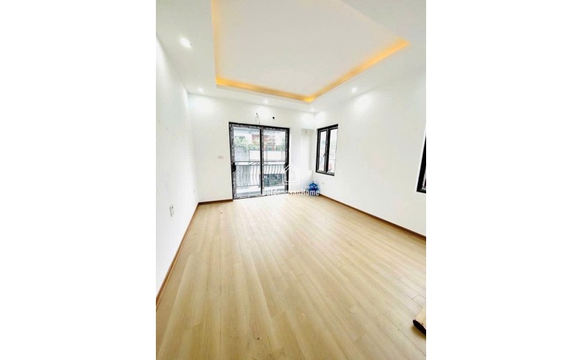 Cho thuê nhà nguyên căn ngõ Giáp Bát, Hoàng Mai 5 tầng, 40m2, 3 ngủ khép kín, 11 Triệu